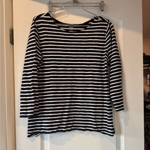 Old navy striped 3/4 sleeve shirt size large